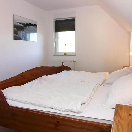 Doppelhaushaelfte, Zingst, Cleaning Included 別荘