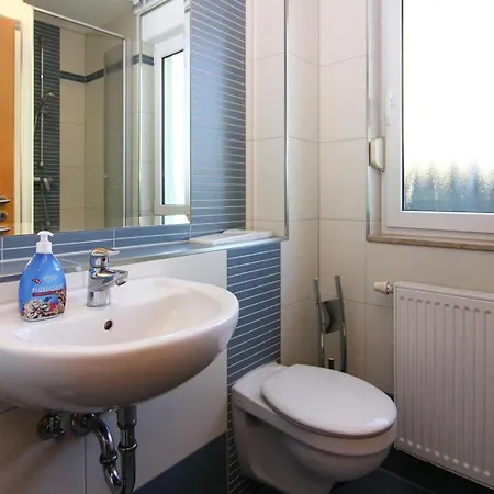 Doppelhaushaelfte, Zingst, Cleaning Included Tatil Evi